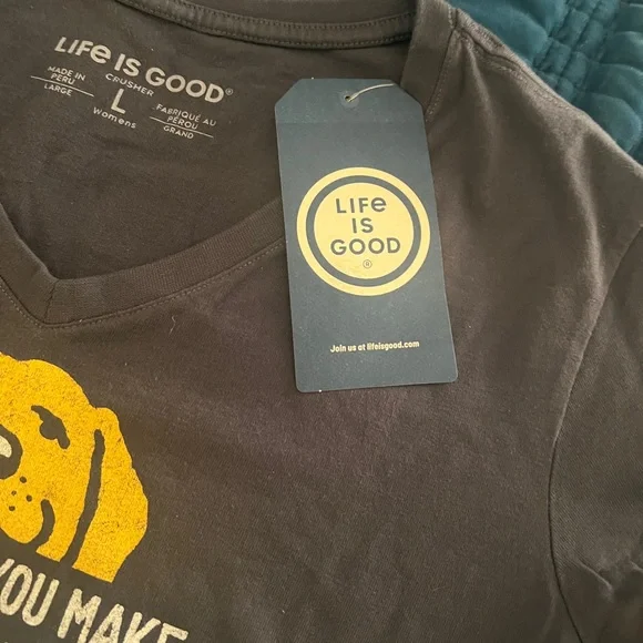 NWT Life is Good Navy Blue Graphic V neck T-Shirt, size large - Picture 4 of 7